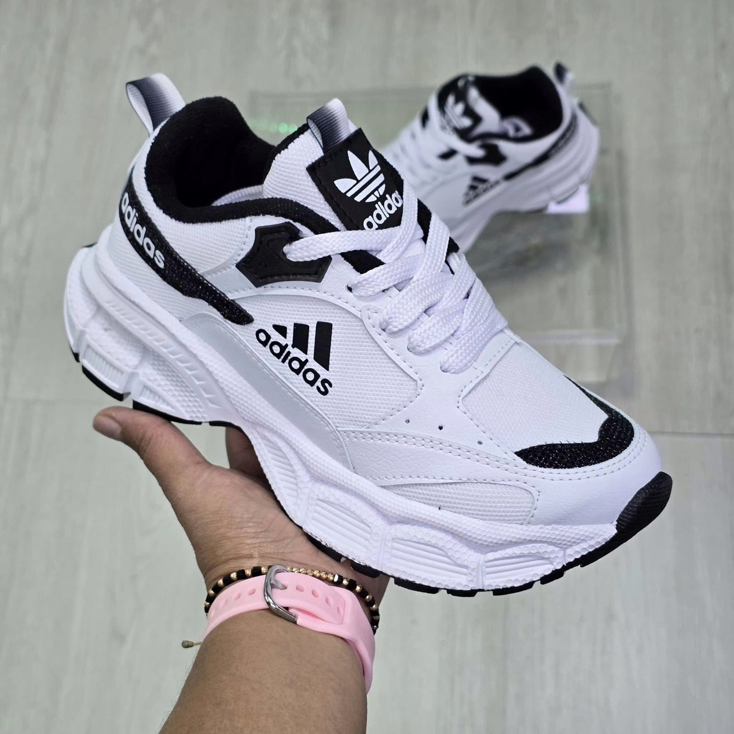 Deportivo Adidas dama