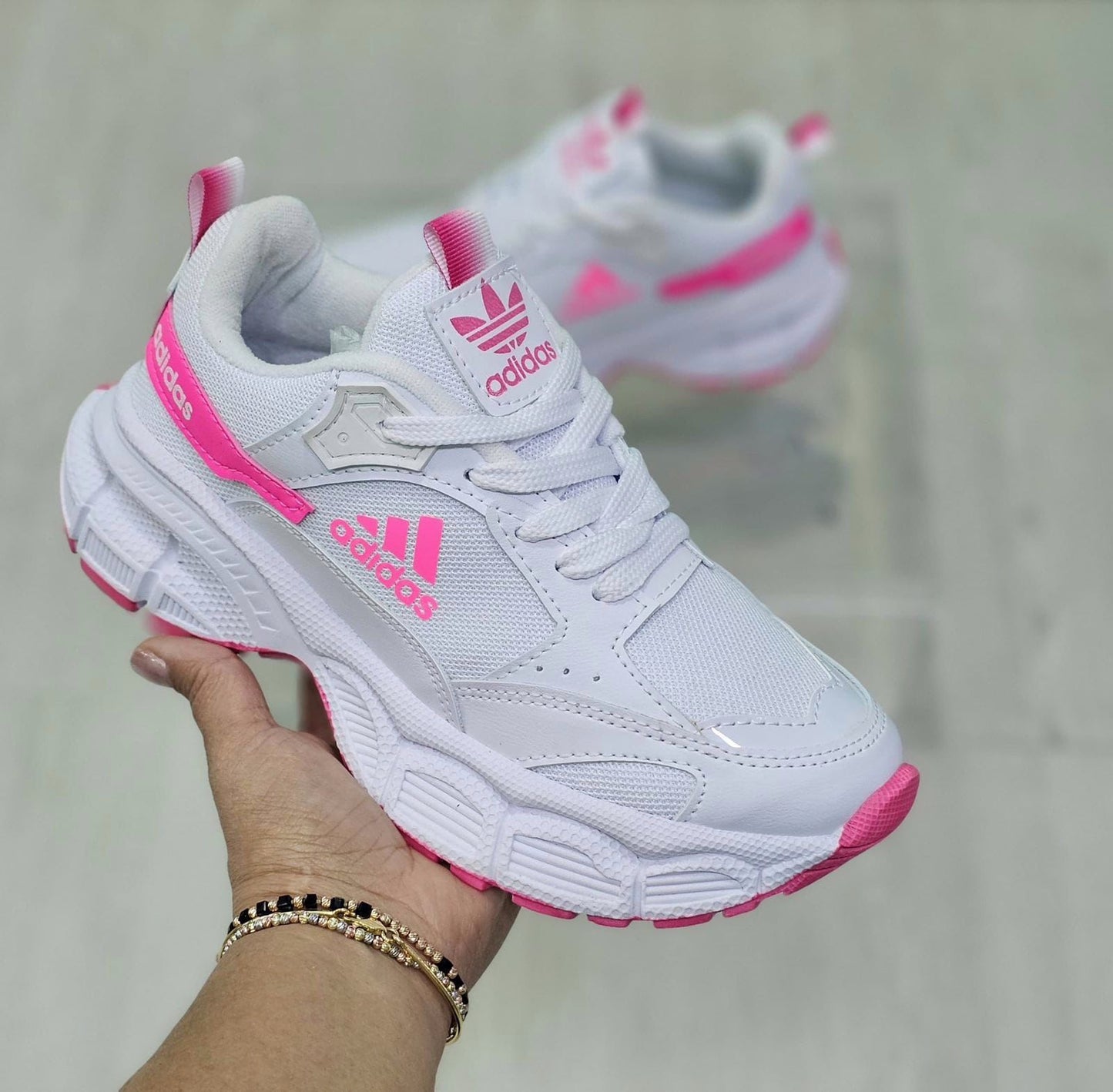 Deportivo Adidas dama